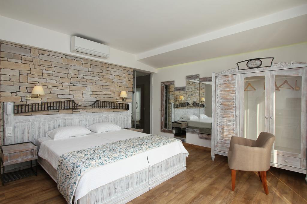 Dedeminn Marina Hotel Gocek  Exterior photo